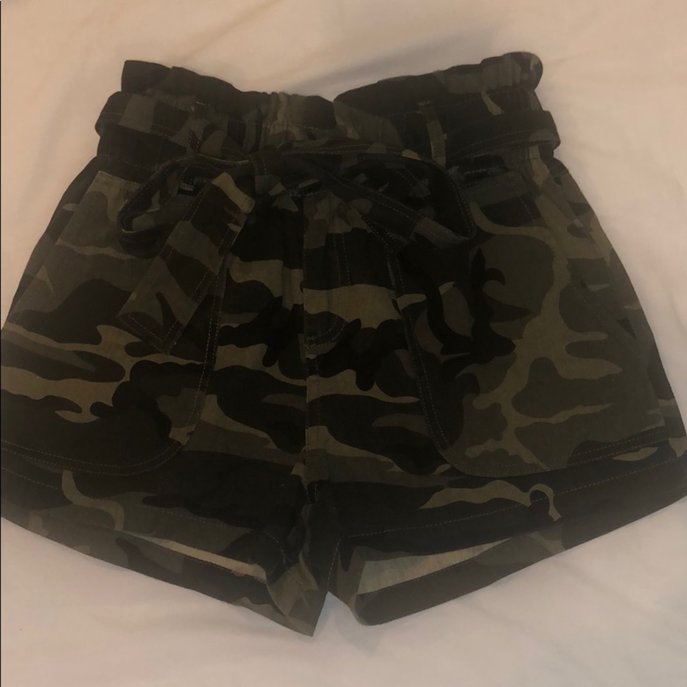 A pair of shorts form American threads